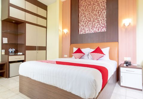 Kamar Tidur Capital O 2023 Medan Ville Hotel