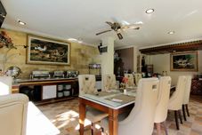 Bar, Cafe and Lounge Indah Palace Hotel