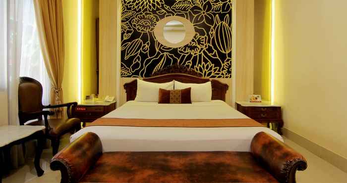 Bedroom Indah Palace Hotel