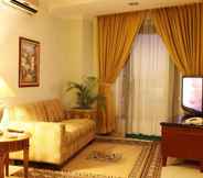 ภายนอกอาคาร 4 Travellers Suites Serviced Apartments Medan