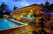 Swimming Pool 3 Wonua Monapa Hotel & Resort