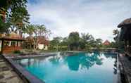 Kolam Renang 6 Suly Vegetarian Resort & Spa