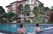 Swimming Pool 4 Suly Vegetarian Resort & Spa