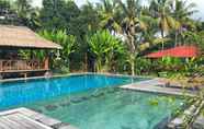 Swimming Pool 3 Suly Vegetarian Resort & Spa