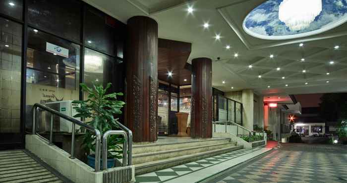 Bangunan Grand Menteng Hotel