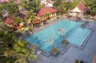 Kolam Renang Hotel Grand Zuri Duri