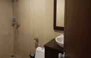 Toilet Kamar 7 Miracle Hotel