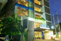 ภายนอกอาคาร Hotel 88 Embong Kenongo (Kayoon) By WH