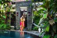 Swimming Pool The Bali Dream Suite Villa Seminyak