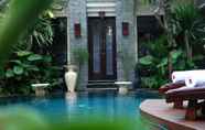 Kolam Renang 3 The Bali Dream Suite Villa Seminyak