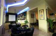 Bar, Kafe, dan Lounge 7 Grand Cempaka Business Hotel