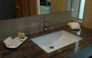 In-room Bathroom 7 Orinko City Hotel Medan