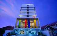 Exterior 2 Amaris Hotel Dr. Susilo Grogol