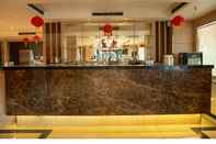 Bar, Cafe and Lounge Hotel Orchardz Industri Kemayoran