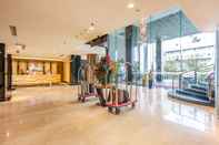 Lobby Hotel Orchardz Industri Kemayoran