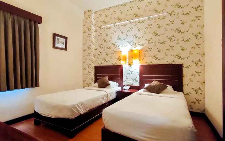 Royal Jelita Hotel Banjarmasin - Deluxe Room Only - Twin Bed