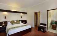 Kamar Tidur 6 Respati Beach Hotel