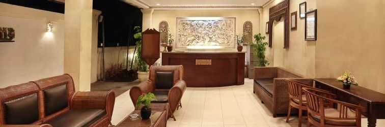 로비 Respati Beach Hotel