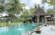 Kolam Renang 3 Bagiya Suites & Villas