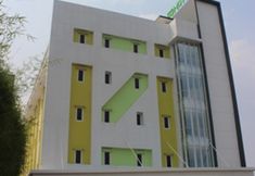 Exterior 2 Izi Hotel