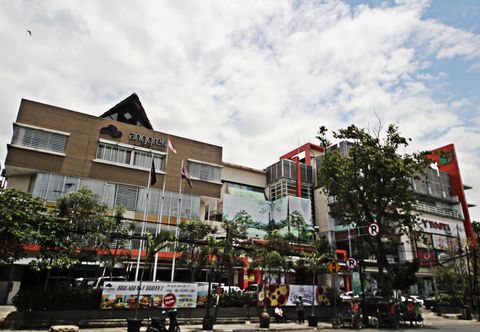 外観 Anggrek Shopping Hotel