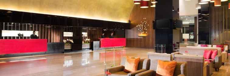 Lobby Hotel Santika Premiere Dyandra Hotel & Convention