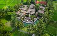 Kolam Renang 2 The Ubud Village Resort & Spa