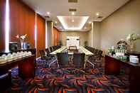 Functional Hall Fame Hotel Gading Serpong