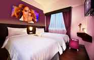 Bedroom 2 Fame Hotel Gading Serpong