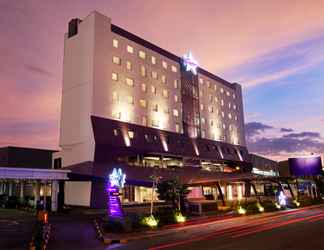 Luar Bangunan 2 Fame Hotel Gading Serpong