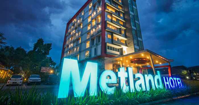 Bangunan Metland Hotel Cirebon by Horison