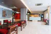 Lobby Metland Hotel Bekasi (Hotel @HOM Premiere Tambun)