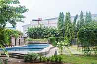 Kolam Renang Metland Hotel Bekasi (Hotel @HOM Premiere Tambun)