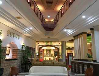 Lobi 2 Grand Kalimas Hotel