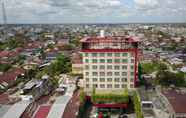 Bên ngoài 3 Grand Zuri Hotel Dumai