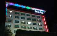 ภายนอกอาคาร 6 Grand Zuri Hotel Dumai