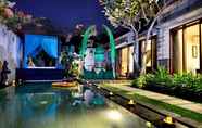Swimming Pool 2 The Khayangan Dreams Villa Seminyak