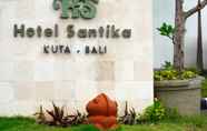 ภายนอกอาคาร 6 Hotel Santika Kuta