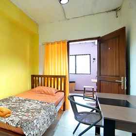 Sukun 9 Syari'ah 1, Hotel Pasar Jaya Pasar Enjo