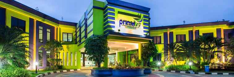 Luar Bangunan PrimeBiz Hotel Karawang