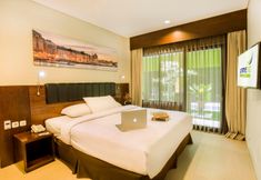 Bedroom 4 PrimeBiz Hotel Karawang
