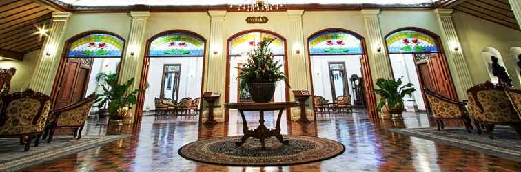 Lobby Kusuma Sahid Prince Hotel