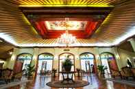 Lobby Kusuma Sahid Prince Hotel