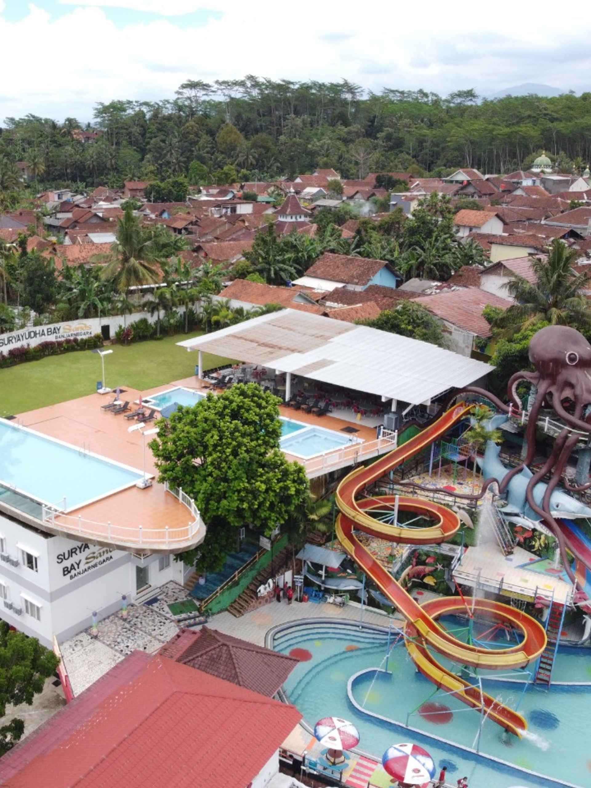 Swimming Pool Surya Yudha Park Banjarnegara