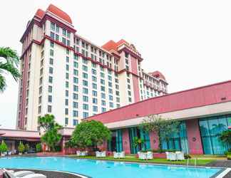 Bangunan 2 Redtop Hotel & Convention Center