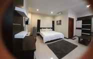 Kamar Tidur 4 Hotel Galaxy Inn Baubau