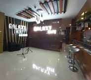 Bar, Cafe and Lounge 2 Hotel Galaxy Inn Baubau