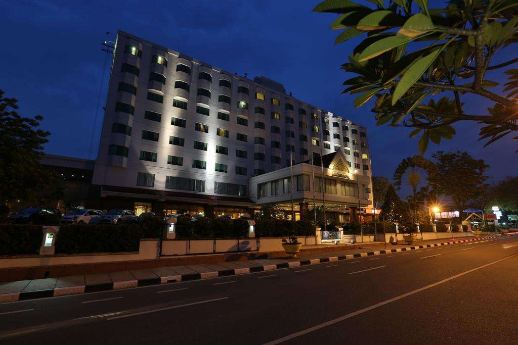 Harga kamar Aryaduta Pekanbaru, Pusat Kota Pekanbaru untuk tanggal 25