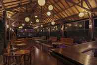 Bar, Kafe, dan Lounge The Jayakarta Suites Komodo - Flores