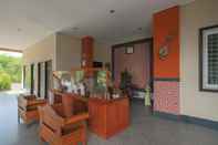 Lobby The Jayakarta Suites Komodo - Flores